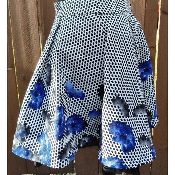 Whimsgoth Pleated  Mini Skirt Women's Sz 2 Black White Blue Floral Tulle Layered - Picture 5 of 12